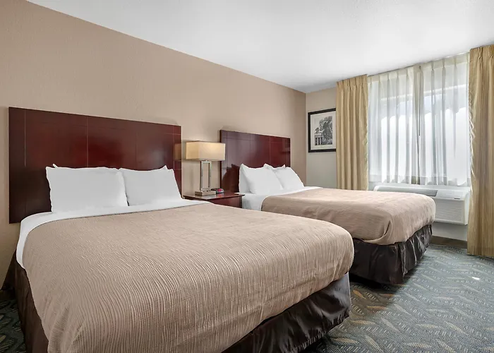 Quality Inn 4*