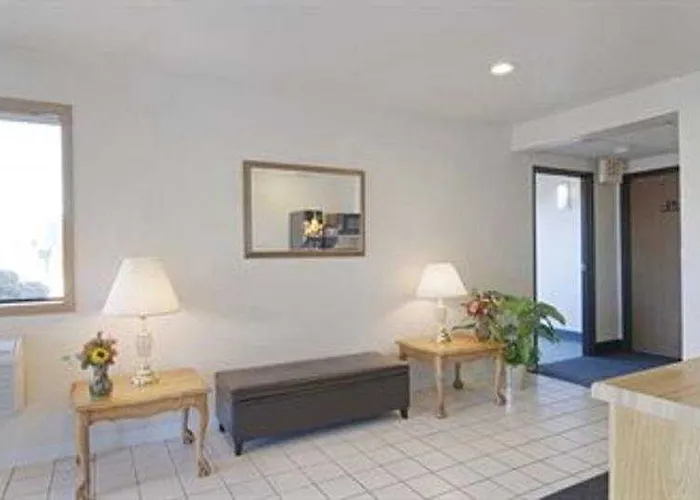 Quality Inn 4*